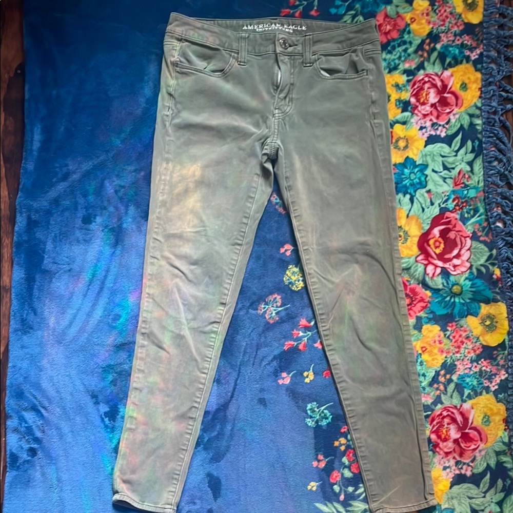 American Eagle Outfitters Pants in Olive